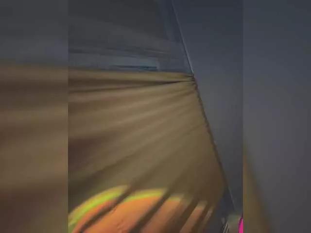laskishow on BongaCams 