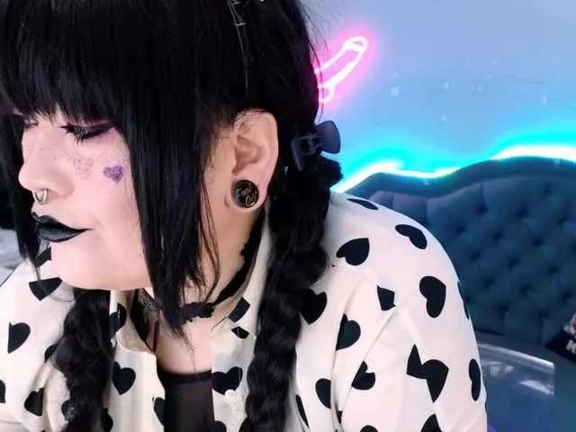 Offline Laura-Wicked on BongaCams