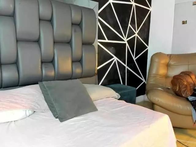 LaureenMoon on BongaCams 