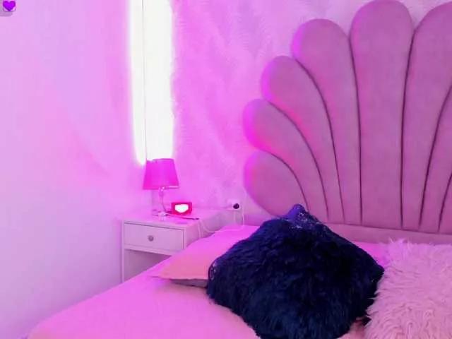 LeahWilliams1 on BongaCams 