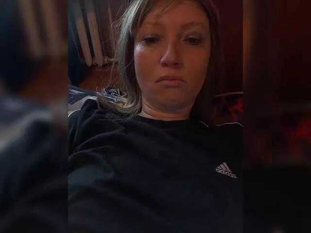 Offline Lena-33 on BongaCams