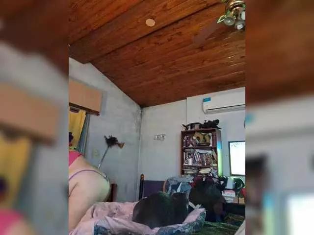 Leoncarpita on BongaCams 
