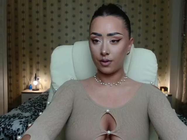 Leslie-Secret on BongaCams 
