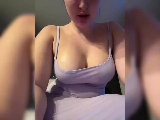 Leyladddd on BongaCams