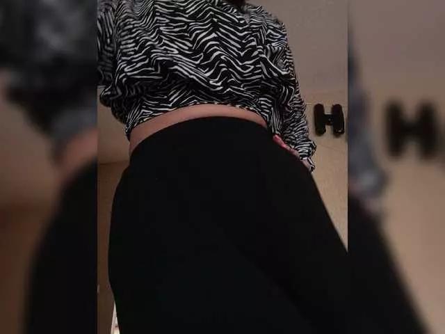 Leylla-Magic on BongaCams 
