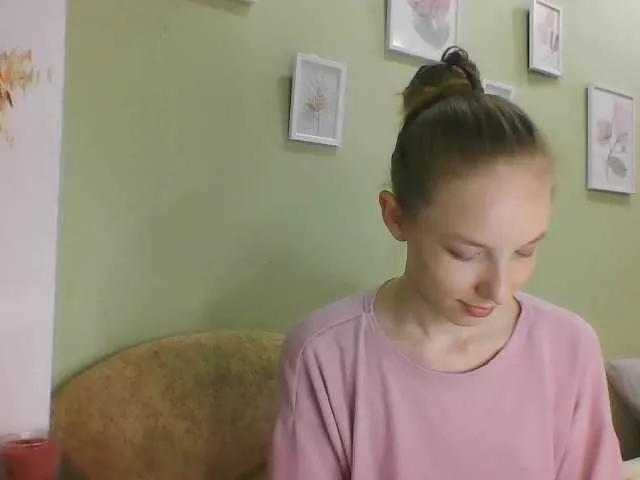 Offline Lili-0508 on BongaCams