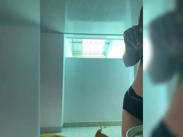 LilyBratz on BongaCams 