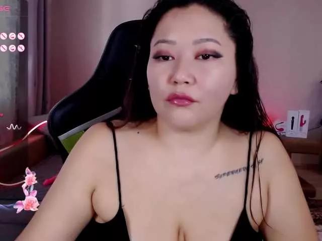 Offline LisaAsianFlower on BongaCams