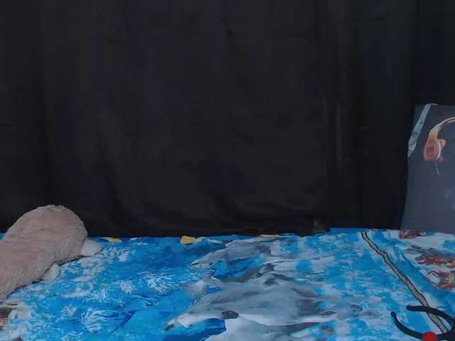 Offline littleowlx on BongaCams