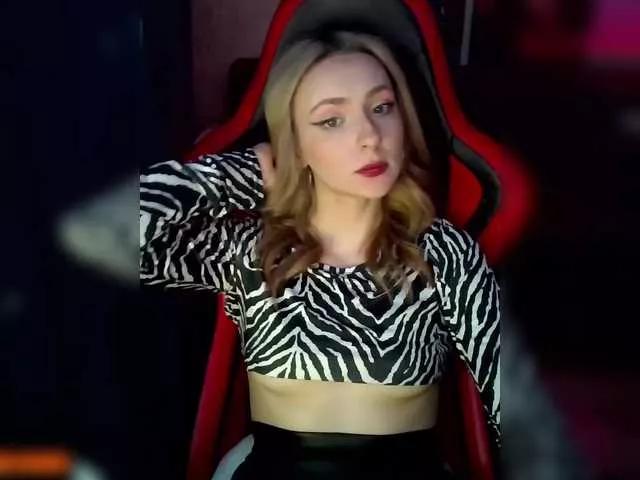 LollyGirlMoon on BongaCams 