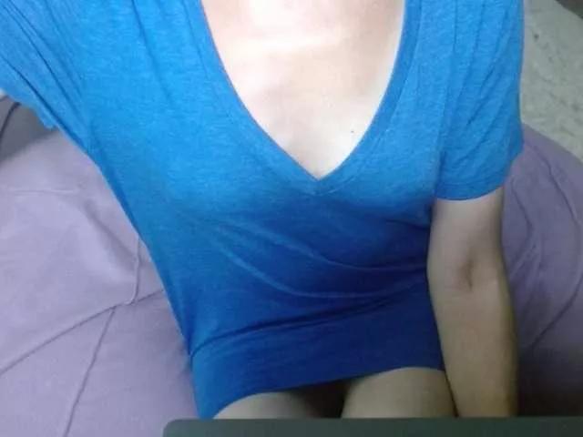 Offline LorraineOSun on BongaCams