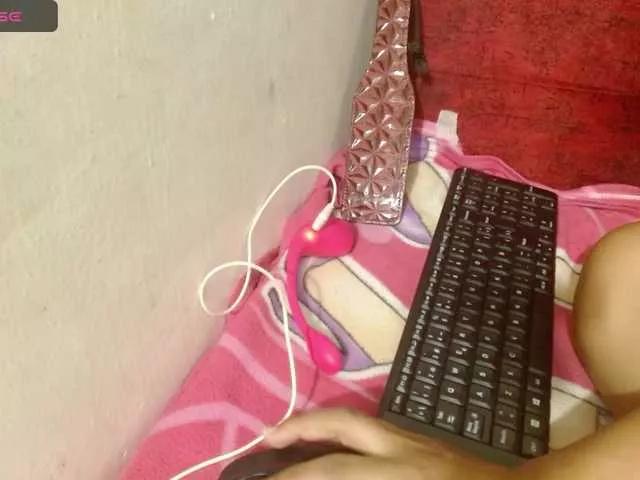 lucyfer26girl on BongaCams 