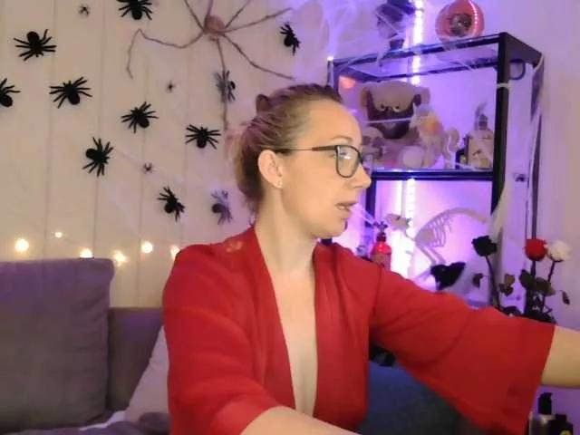 Offline Lyscoquine on BongaCams