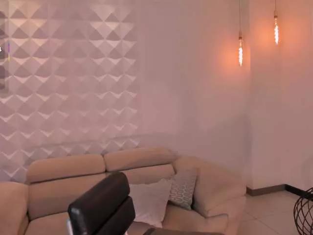 Freechat MaddisonCollins on BongaCams