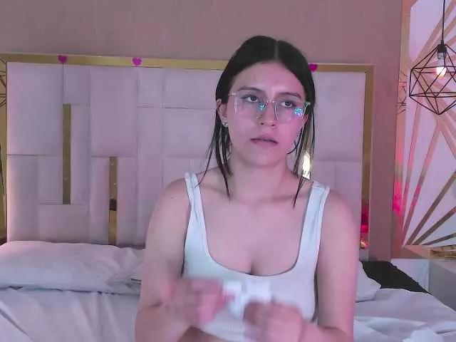 Freechat maddy-jacksonw on BongaCams