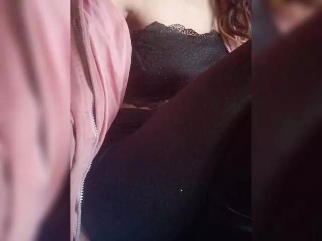 Maella22 on BongaCams