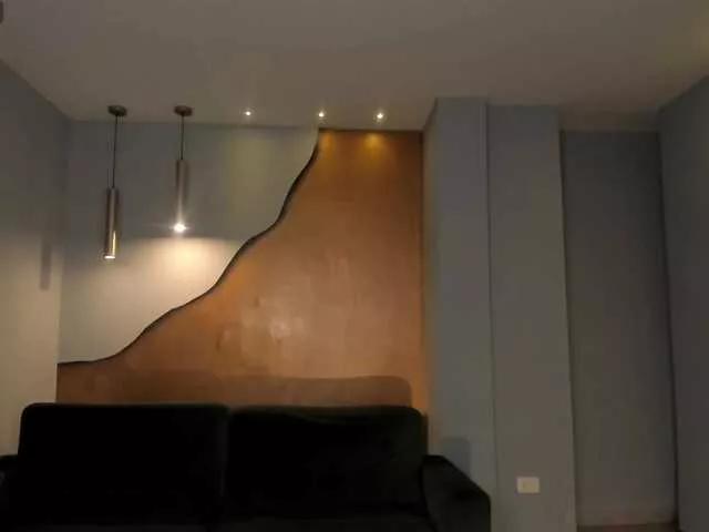 Offline MaiaCollins1 on BongaCams