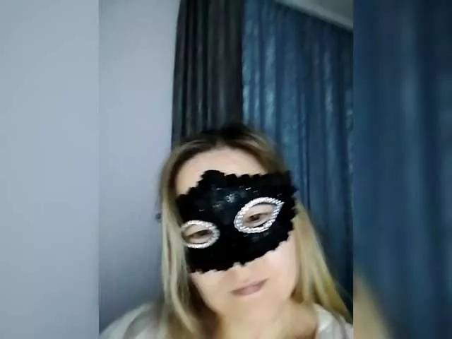 Offline Malika40 on BongaCams