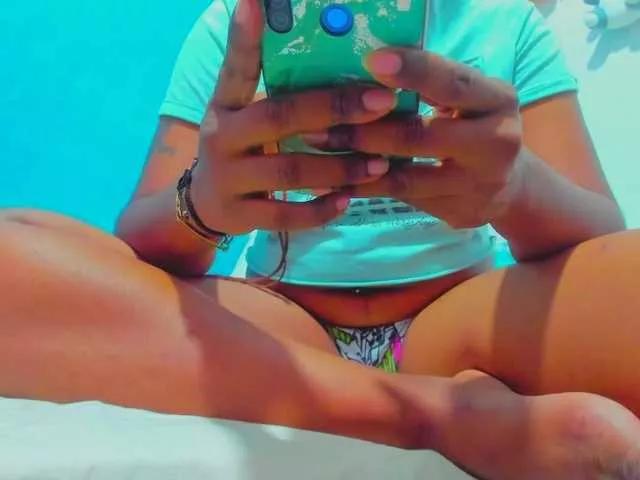 Offline mamy02 on BongaCams