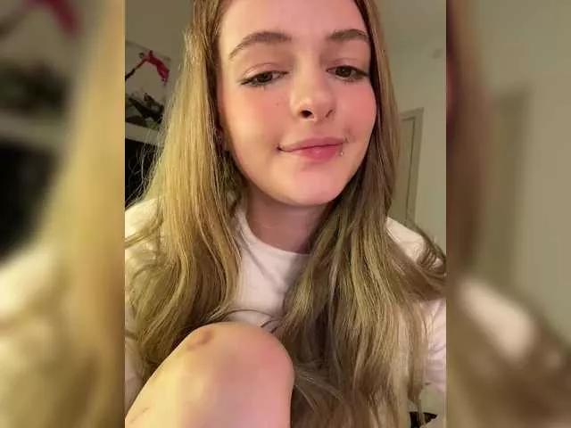 Offline mandarinkaa on BongaCams