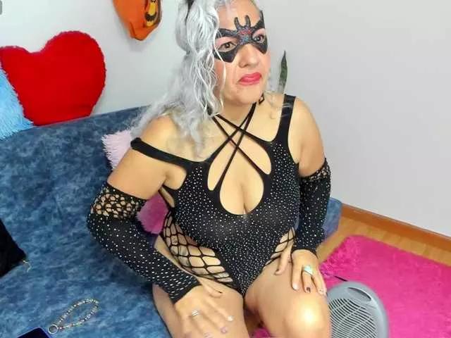 Try gorgeous escort Marilyn70 marilyn70 from BongaCams