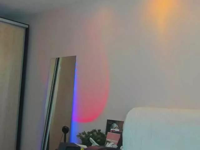 Offline may-flower on BongaCams