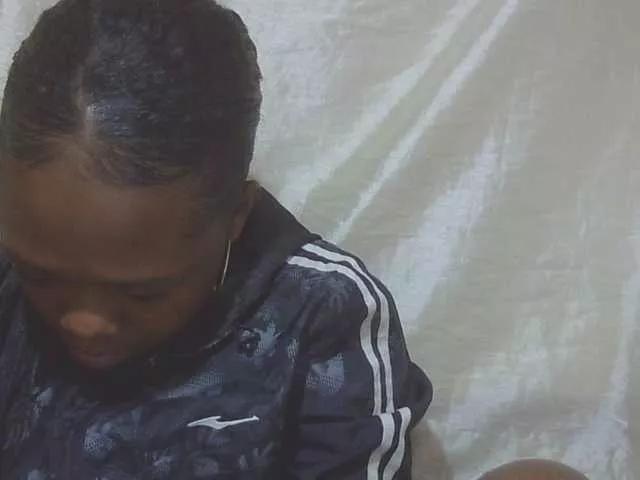 Offline May-sexy on BongaCams