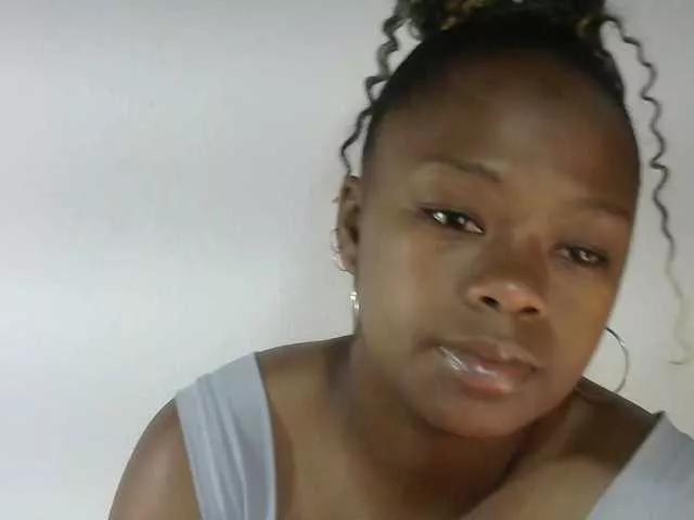 Offline May-sexy on BongaCams