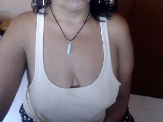 Meganny2023 on BongaCams 