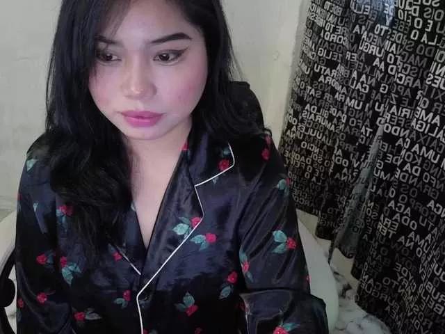 Meomi25 on BongaCams 