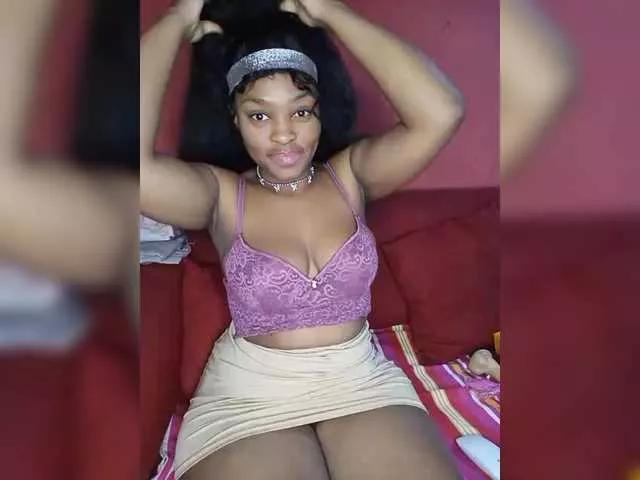 Offline Mercedes-bunz05 on BongaCams