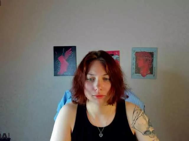Miss-you-kiss on BongaCams 