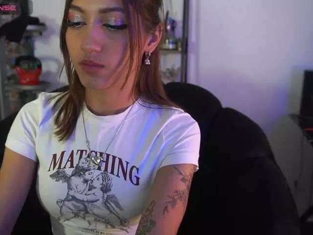 Offline MissKorrah on BongaCams