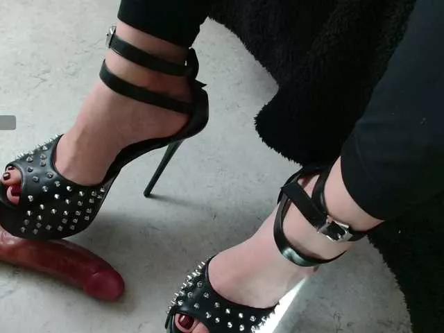 Offline MistressAngelina888 on BongaCams