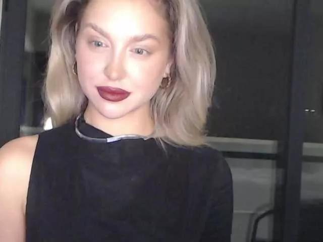 MistressX555 on BongaCams 