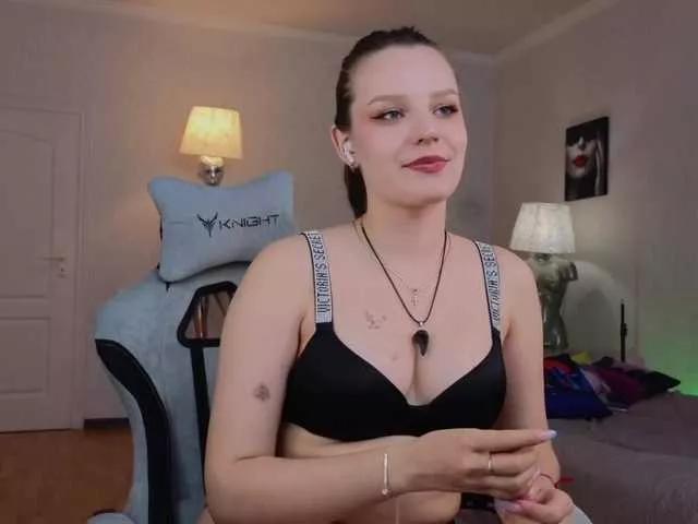 monicaerotic on BongaCams 