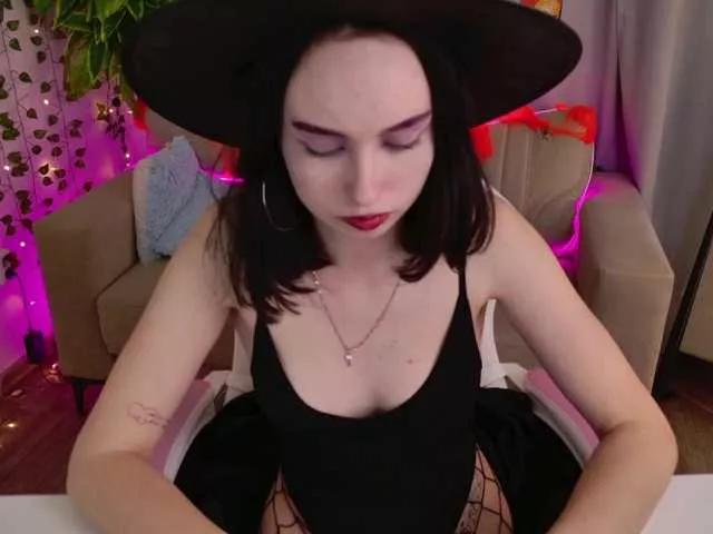 Offline MonikaCarter on BongaCams