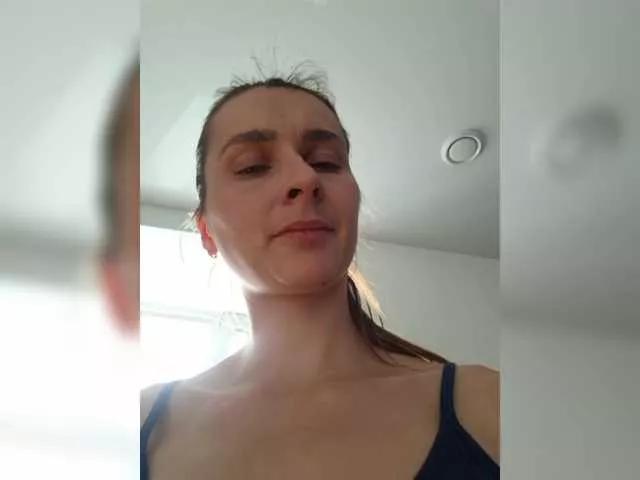 Offline monikaG on BongaCams