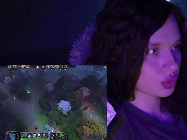 Offline MossiPolli on BongaCams