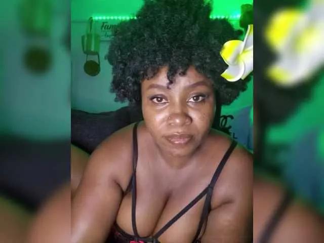 Offline Myra on BongaCams