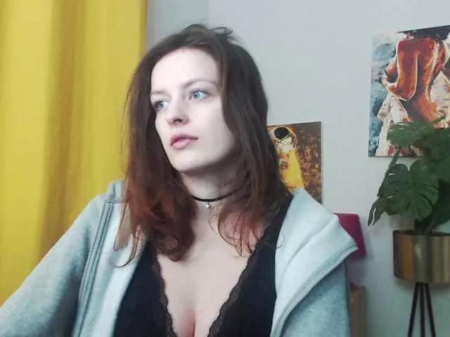 NadineGold on BongaCams 