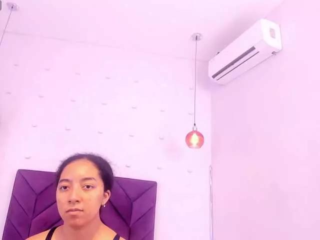 nahomimiller on BongaCams 