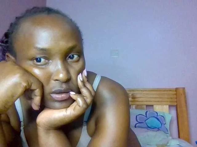 Naughtyliby on BongaCams