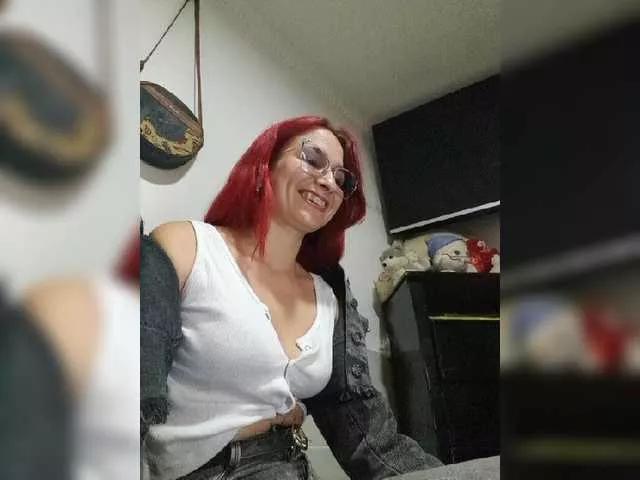 Paula38 on BongaCams 