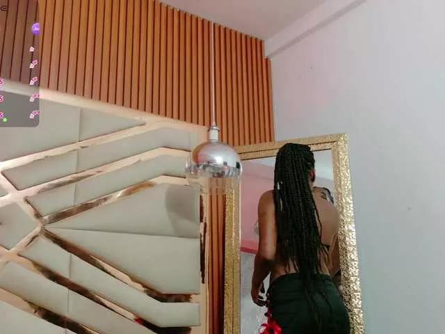 Offline petitelittleebony on BongaCams