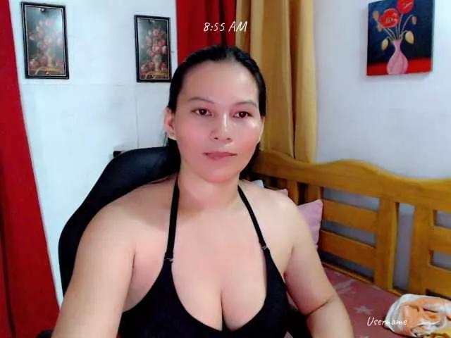 pinayhottits on BongaCams 