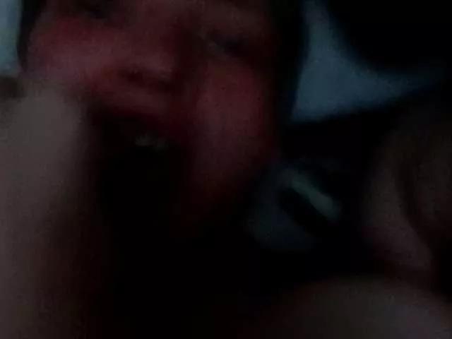 Offline Piskadaw20 on BongaCams