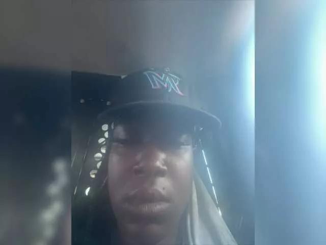 PrettyDoubleG on BongaCams 