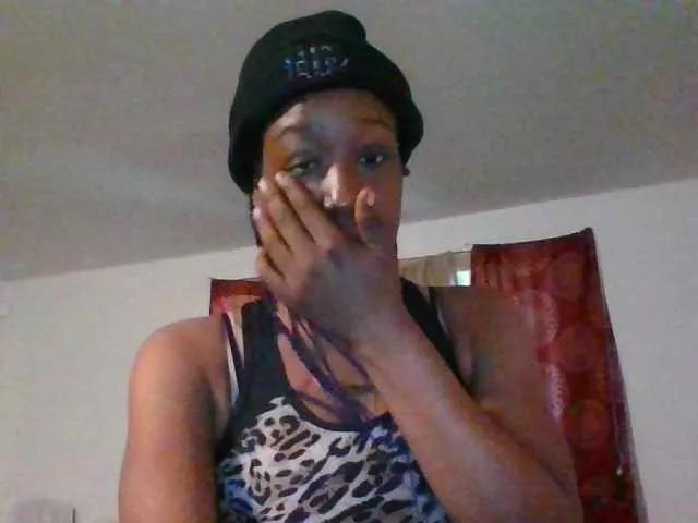 PrettyDoubleG on BongaCams 
