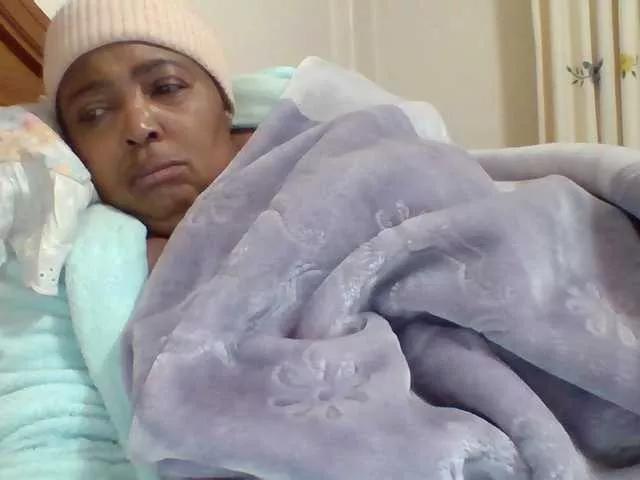 Offline pussylips53 on BongaCams